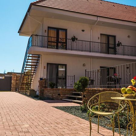 Sunny Border (Adults Only) Hotel Vama Veche Bagian luar foto