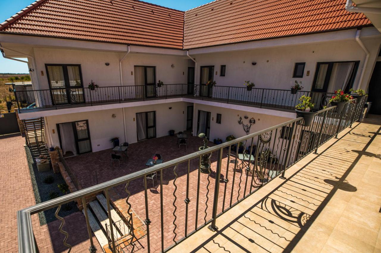 Sunny Border (Adults Only) Hotel Vama Veche Bagian luar foto